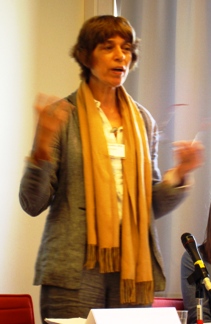 Directora de OBMICA durante su ponencia en Noruega