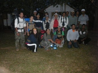 El grupo de OBMICA que escaló Nalga de Maco, el parque nacional fronterizo, en el marco de un taller científico, en Semana Santa de 2012.